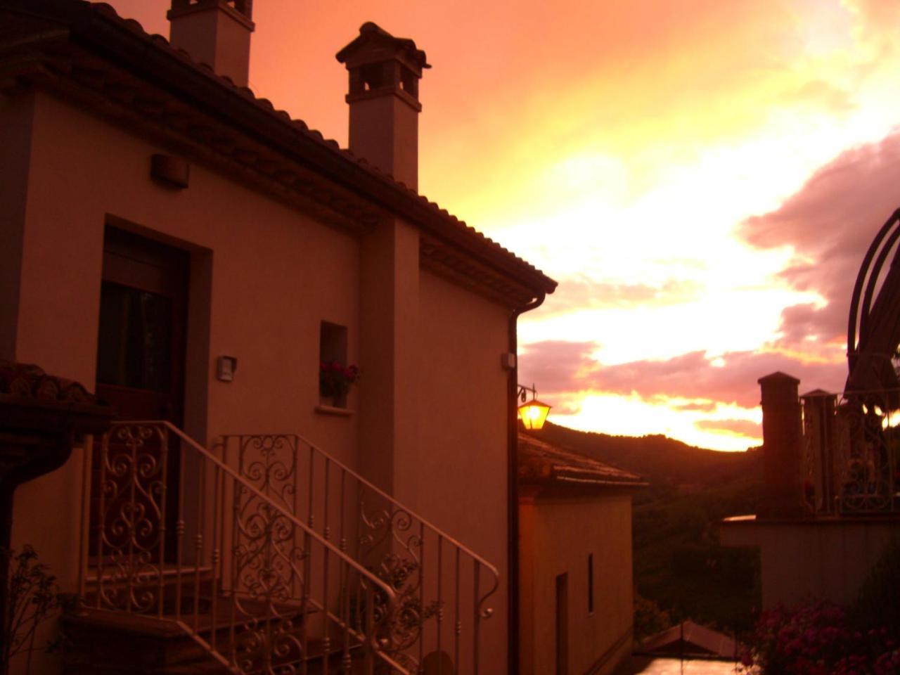 Agriturismo Pozzuolo Serrungarina Exterior foto