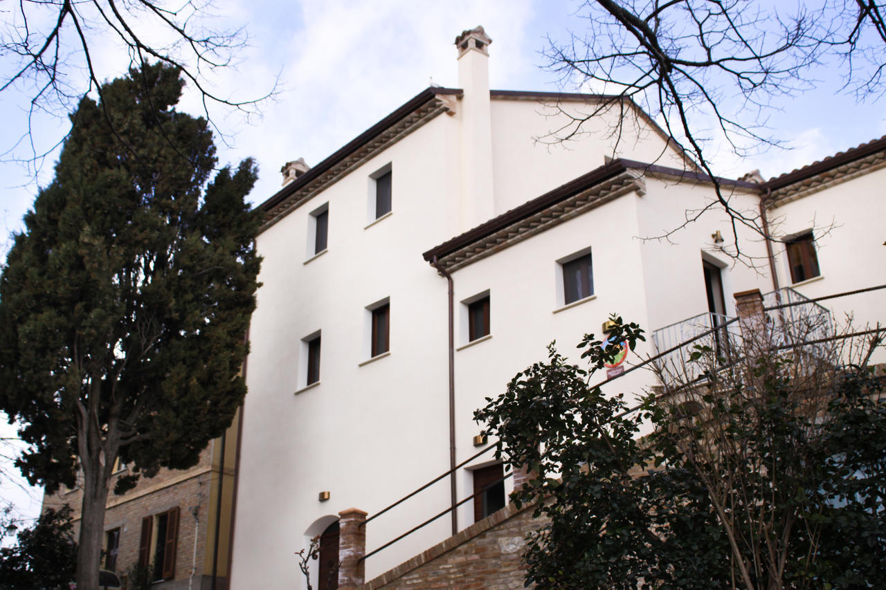 Agriturismo Pozzuolo Serrungarina Exterior foto